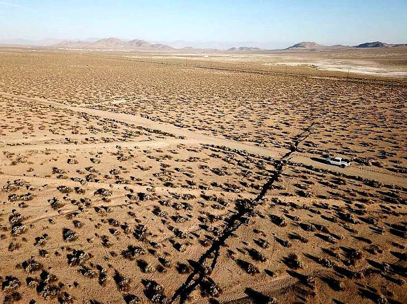 A recent earthquake induced fault in the Nevada Desert